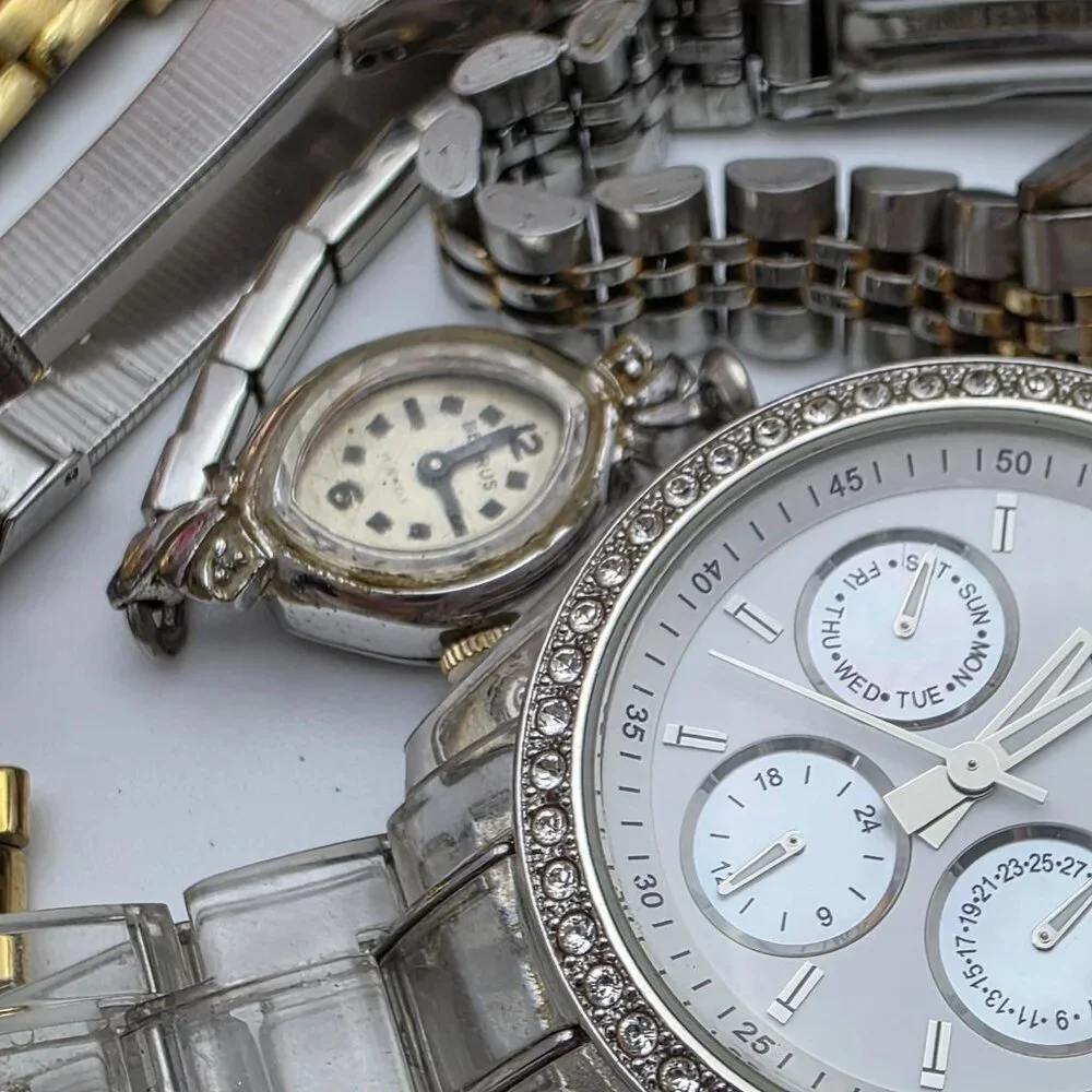 Mixed Watch Lot 16 Pieces Men Women For Repair Parts Untested Fossil Seiko Gruen